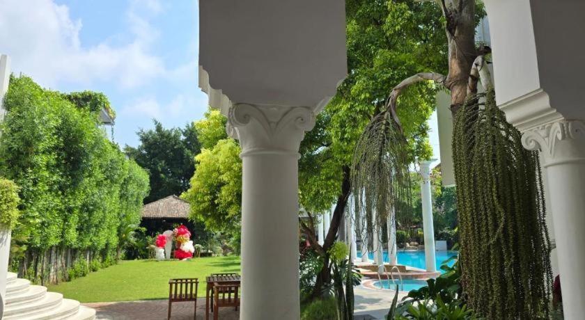 Club Denovo Hotel Butwal Eksteriør billede