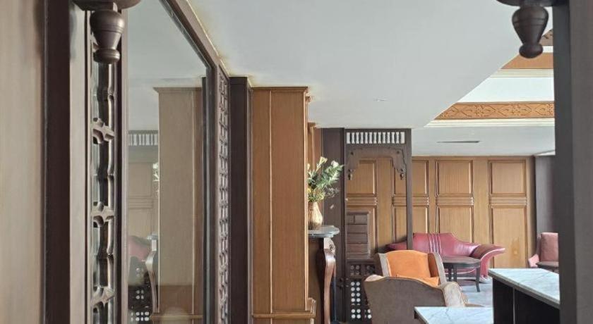 Club Denovo Hotel Butwal Eksteriør billede