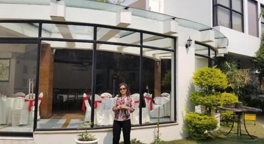 Club Denovo Hotel Butwal Eksteriør billede